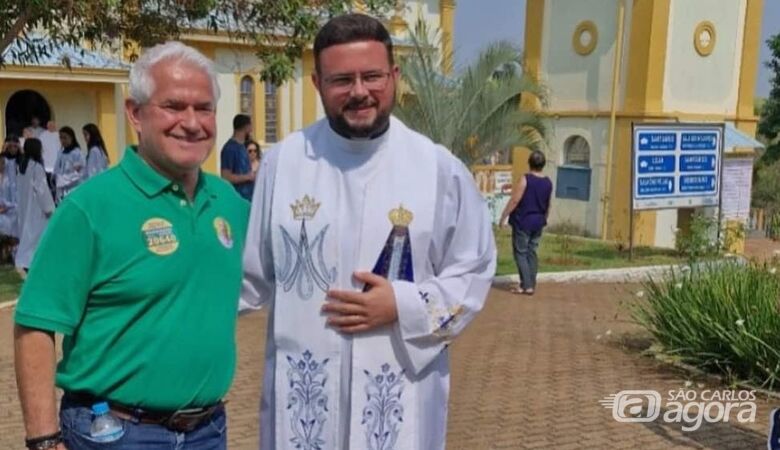 Padre Everton Luis Luchesi recebe título de “Cidadão Benemérito” proposto pelo vereador Marquinho Amaral - 