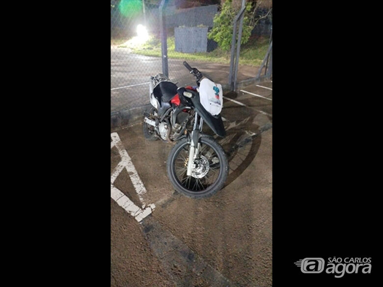 Após fuga, adolescente é detido com moto produto de furto no Antenor Garcia  - 