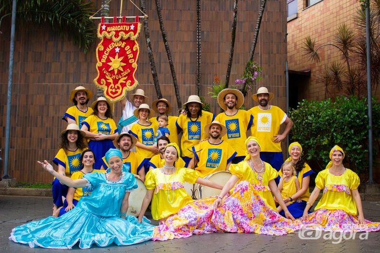 Será uma festa na rua repleta de música, dança, cultura popular, artistas locais e a presença dos Mestres Walter França e Maurício Soares do Maracatu Estrela Brilhante do Recife - Crédito: Iasha Oliveira Salermo 