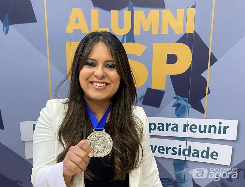 Jaqueline Godoy Mesquita, ex-aluna do ICMC, conquistou menção honrosa do Prêmio Alumni USP 2024 - Crédito: Arquivo pessoal