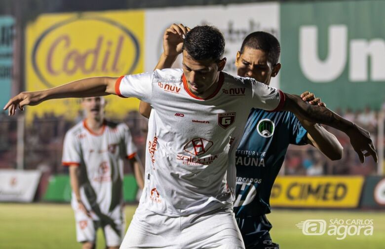 Alex em ação com a camisa do Guarani/MG: “A expectativa é de fazer um excelente trabalho no Grêmio” - Crédito: Divulgação