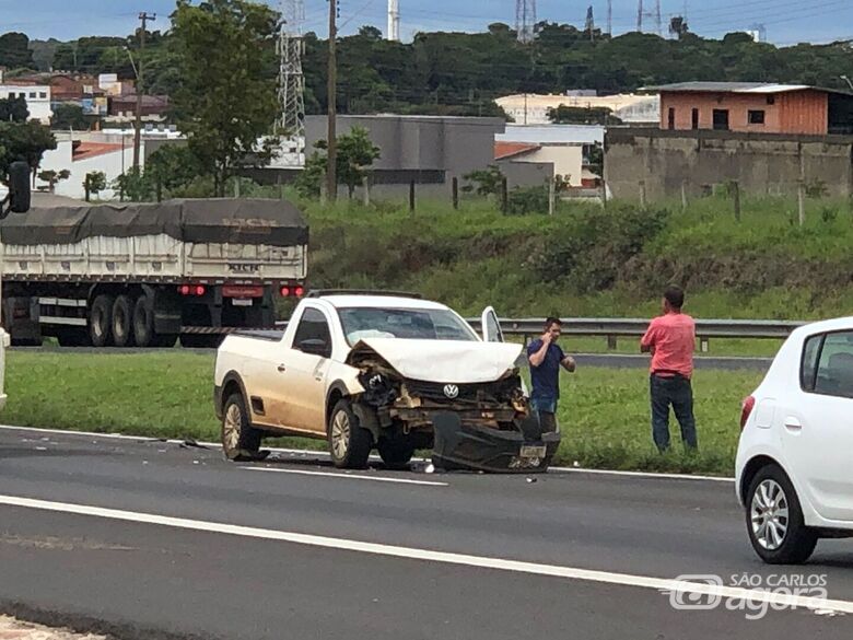 Saveiro sofreu danos de grande monta: diante ficou praticamente destruída - Crédito: Divulgação