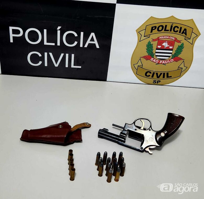 Homem é detido com arma de fogo irregular em São Carlos - Crédito: Divulgação