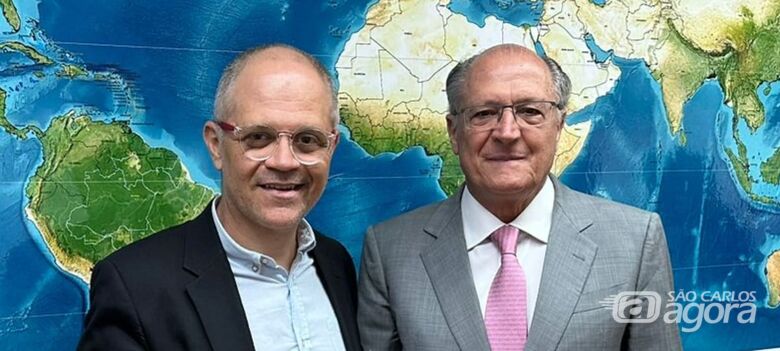 O presidente da FEM, Erick Silva com o ministro do Desenvolvimento, Indústria, Comércio e Serviços, Geraldo Alckmin: parceria para construir um projeto de indústria antenada com os dias atuais - Crédito: divulgação