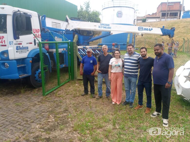 Bomba d'água da caixa que abastece região do Jardim América já está sendo trocada - 