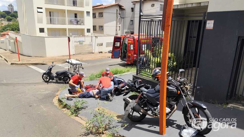 Motociclista com ferimentos foi socorrido à Santa Casa - Crédito: Maycon Maximino