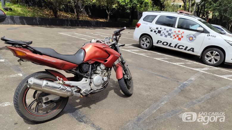 Moto Fazer foi furtada no ado: placa era de moto roubada - Crédito: Maycon Maximino
