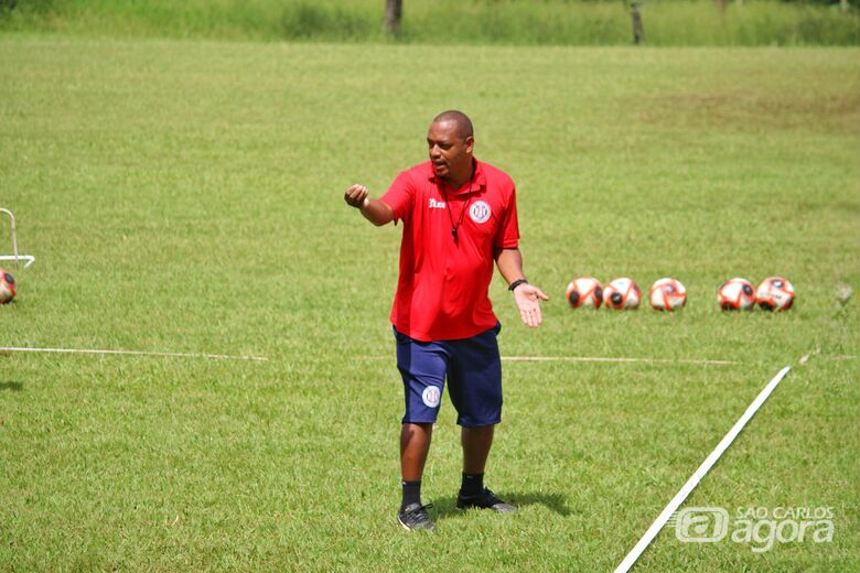 Marcus Vinícius durante os treinos: “o grupo pensa positivo e acredita no trabalho” - Crédito: Fernando Zanderin Júnior