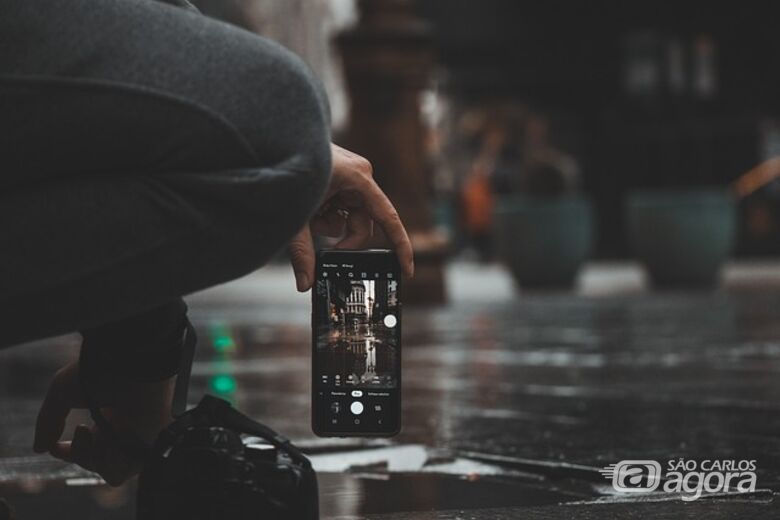 Fotografando com o celular - Crédito: Pixabay