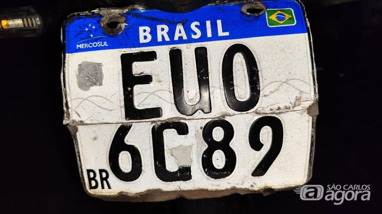 Jovem empina moto adulterada e acaba detido pela RPM em Ibaté - Crédito: Maycon Maximino