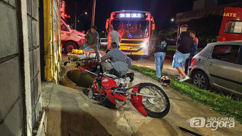 Movimentação no local da colisão - Crédito: Maycon Maximino