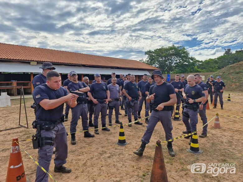 Exercício teve como foco o aperfeiçoamento de técnicas de entrada em ambientes confinados - Crédito: Abner Amiel