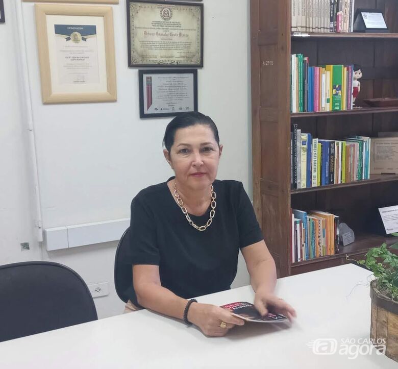 A dirigente regional de Ensino, Débora Blanco: ela explica que dentro das atividades exercidas pelos grêmios está a participação ativa em processos de tomada de decisão relacionados à escola - Crédito: SCA