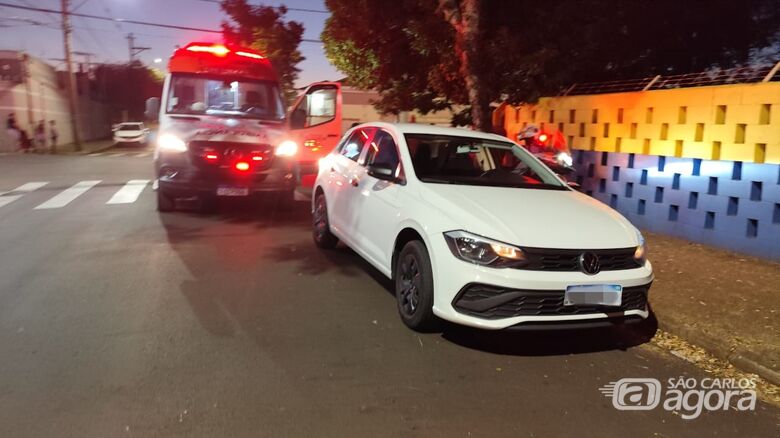 Motorista não respeita pare e atinge motociclista no Jardim São Carlos - Crédito: Maycon Maximino