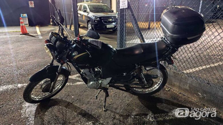 Moto furtada é encontrada próximo ao São Carlos 8 - Crédito: Maycon Maximino