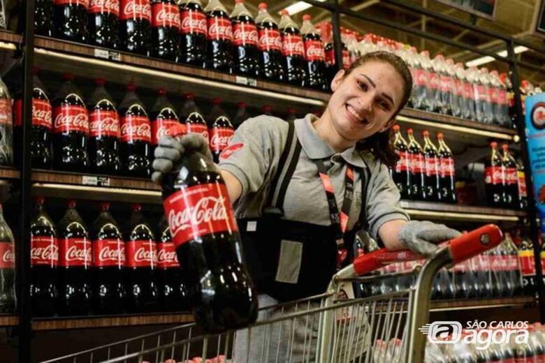 Coca-Cola abre vaga para repositor - Crédito: divulgação