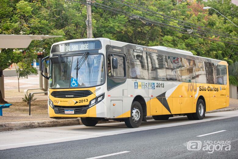 Ônibus da Sol São Carlos transitando pela avenida São Carlos - Crédito: divulgação