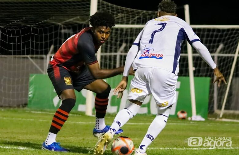 São Carlos apenas empatou em casa e agora tem que buscar pontos para sonhar com a classificação - Crédito: Divulgação/São Carlos FC