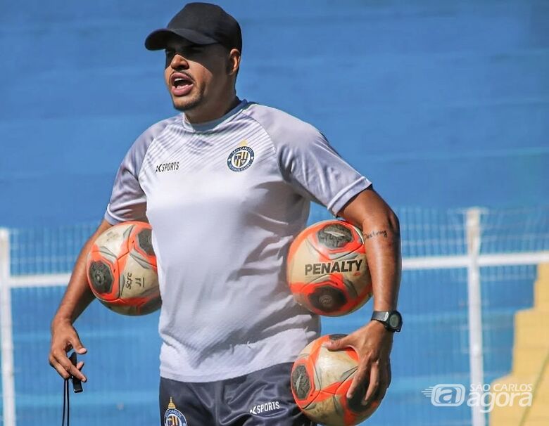 Rafael comanda a equipe sub20 da Águia e a expectativa é de uma boa campanha - Crédito: Divulgação/São Carlos FC