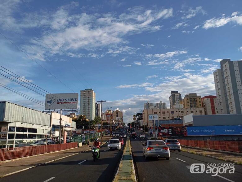 Trânsito de São Carlos: O crescimento de motocicletas e motonetas cresceu mais: 116% - ou de 19.081 para 41.180 - Crédito: SCA