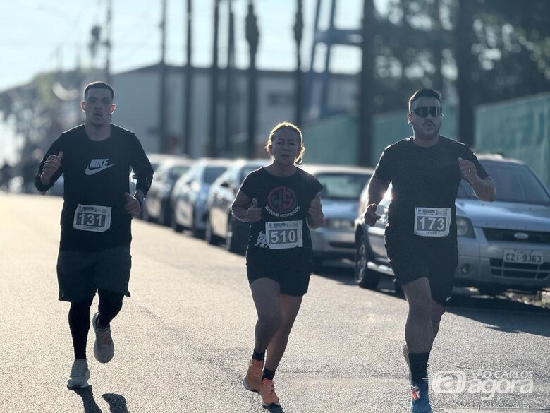 Largada e chegada aconteceram em clima de festa, com estrutura montada para oferecer segurança, hidratação e suporte aos participantes - Crédito: Divulgação