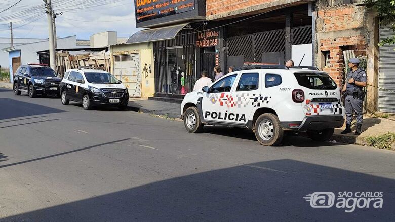 Cadáver foi encontrado em residência no Antenor Garcia - Crédito: Maycon Maximino