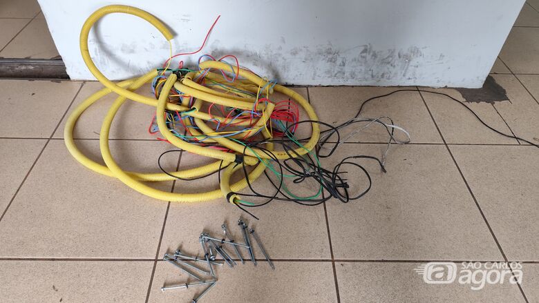 A fiação que seria furtada, foi recuperada pela GM - Crédito: Maycon Maximino