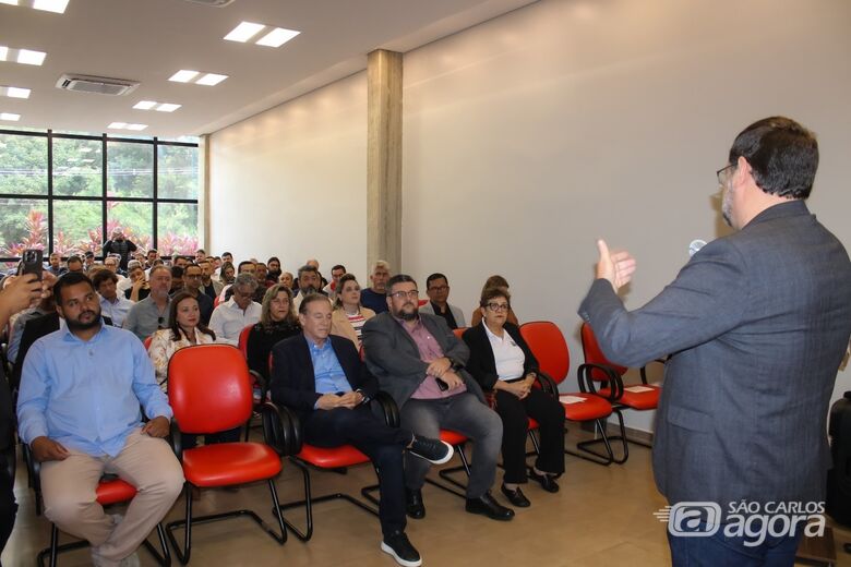 Durante o encontro, foram debatidas propostas que visam não só gerar empregos, mas também qualificar a mão de obra - Crédito: Divulgação