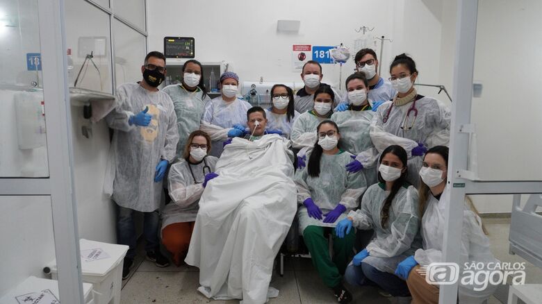 Santa Casa realiza pedido de paciente internado na UTI para cortar o cabelo - Crédito: divulgação