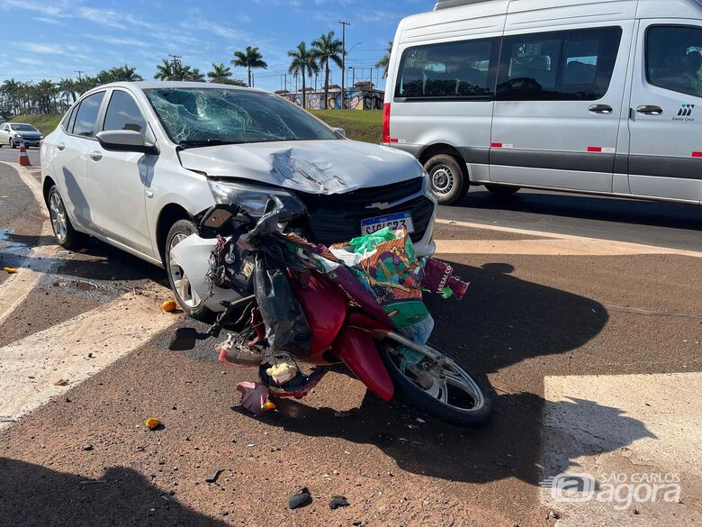 Motociclista morre em colisão com carro na Rodovia SP-255 - Crédito: Flávio Fernandes 