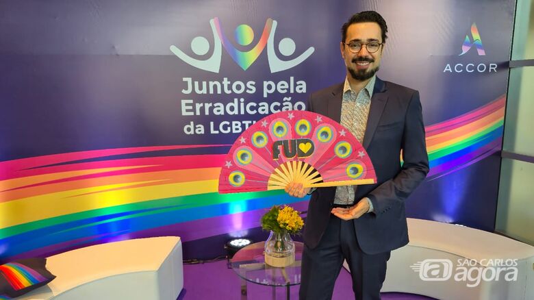 Cesar Alves Ferragi apresentou pesquisa no Fórum de Empresas e Direitos LGBTI+ (Foto: Divulgação) - 