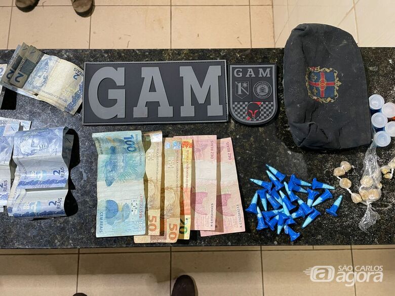 Homem é preso pela GM por tráfico de drogas no Jardim Hikare  - Crédito: Lourival Izaque