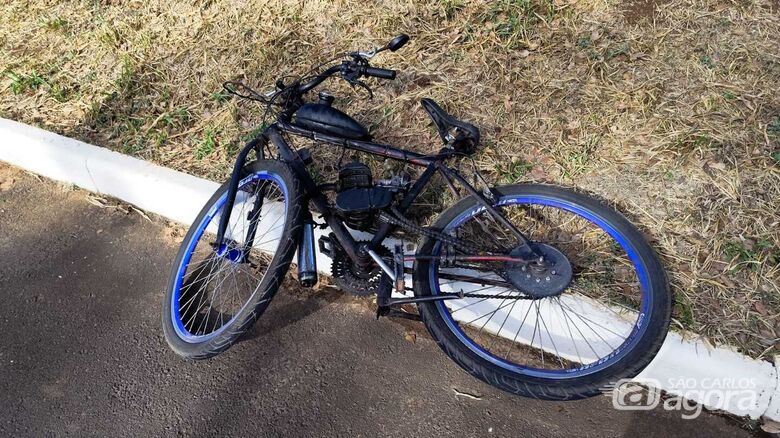 Bicicleta motorizada envolvida no acidente - Crédito: Maycon Maximino