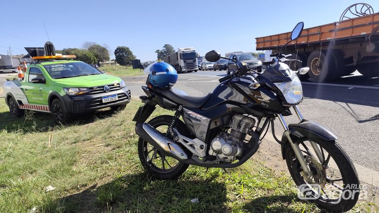 Moto envolvida no acidente  - Crédito: Maycon Maximino 