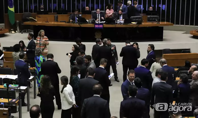 Plenário da Câmara derruba decreto de Lula sobre IOF - Crédito: Lula Marques