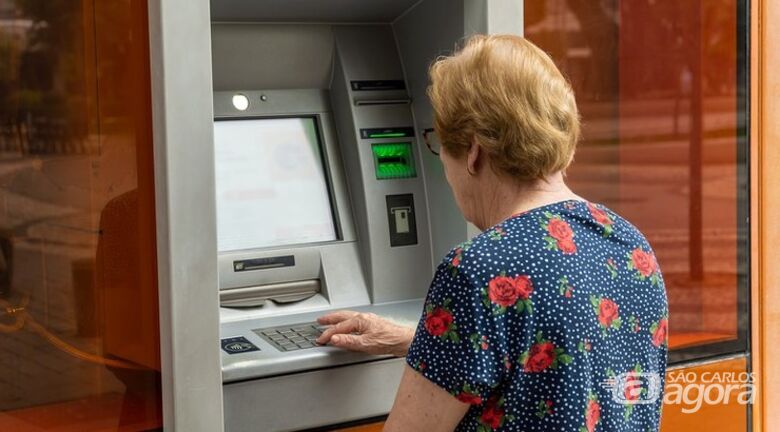Começa, nesta terça (24), o pagamento de benefícios e auxílios referentes ao mês de junho - Crédito: Foto: Adobe Stock
