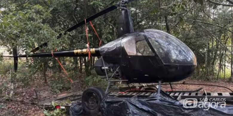 Helicóptero furtado que foi recuperado pela PM - Crédito: reprodução F3 Notícias