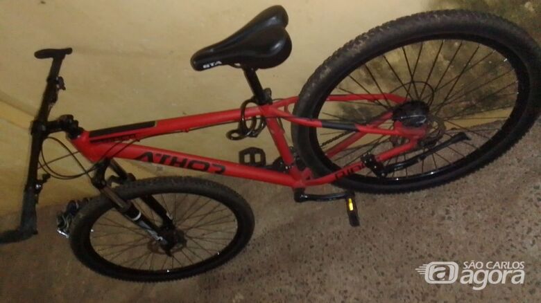Bicicleta é furtada na Vila Prado e dono pede ajuda para encontrá-la -