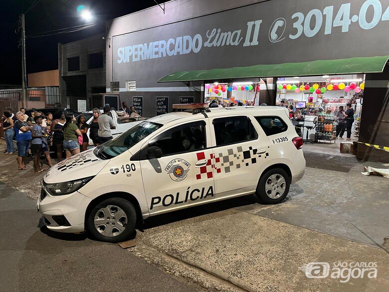 Homem morre após entrar nu em supermercado e ser amarrado por populares - Crédito: Flávio Fernandes