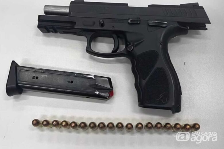 Arma recuperada - Crédito: Maycon Maximino