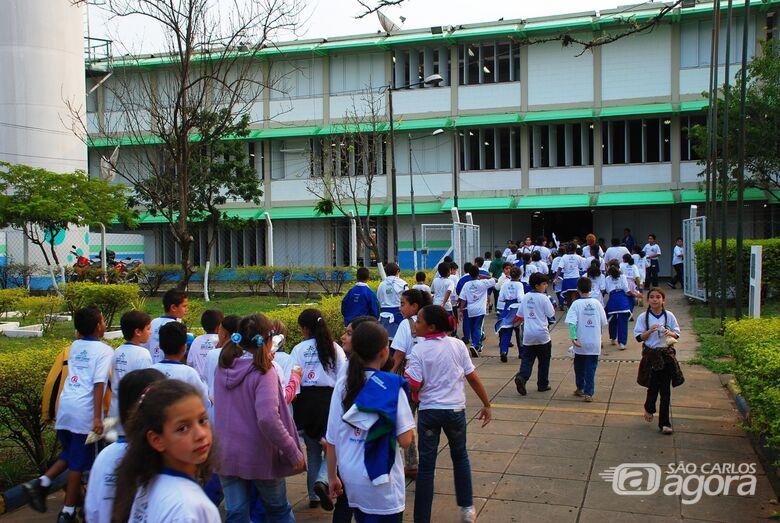 Alunos de escolas municipais se destacam em olimpíada de astronomia e levam mais de 60 medalhas   - Crédito: divulgação