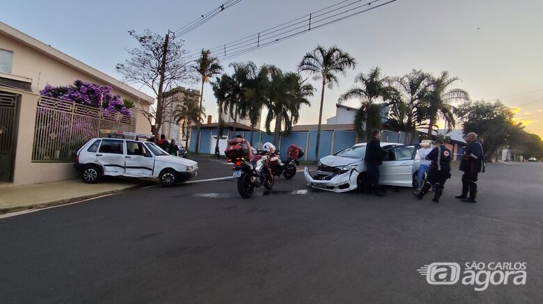 Motorista avança sinal de pare e causa colisão no bairro Planalto Paraíso - Crédito: Maycon Maximino