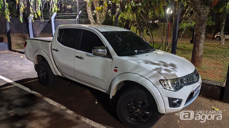 Caminhonete foi apreendida  - Crédito: Maycon Maximino 