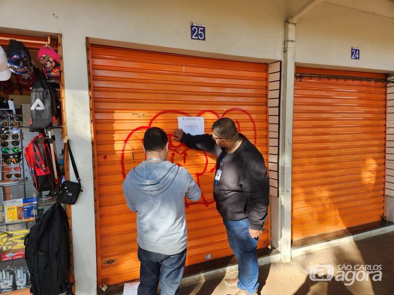 Box sendo interditado - Crédito: Divulgação