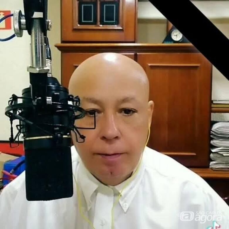 Radialista Valdir Penteado sofre AVC e é internado na UTI da Santa Casa de São Carlos - Crédito: Reprodução redes sociais 
