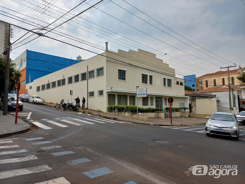 Flor de Maio pode ir a leilão  - Crédito: Wikipédia 