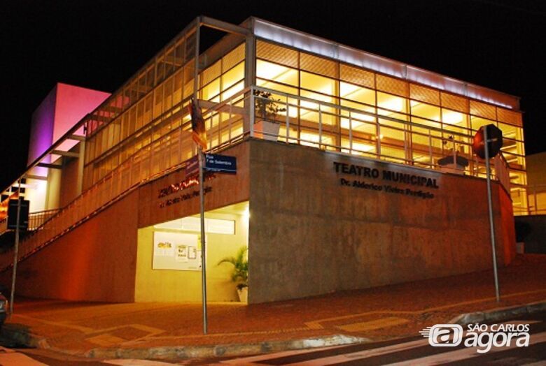 O Teatro Municipal “Dr. Alderico Vieira Perdigão”: Em 19 de novembro de 2003, a Prefeitura recebeu do Ministério Público do Estado de São Paulo a intimação que determinava a suspensão das atividades naquele espaço - Crédito: Divulgação