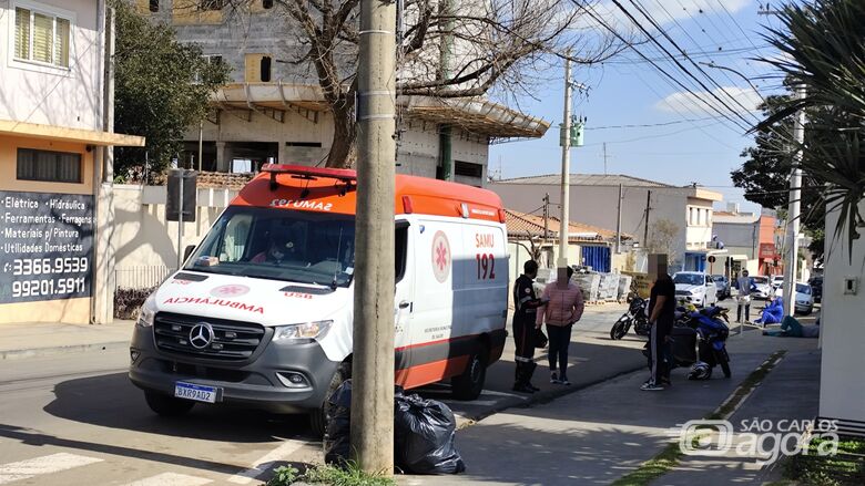 Motociclista sofre ferimentos após colisão com carro no Vila Nery - Crédito: Maycon Maximino