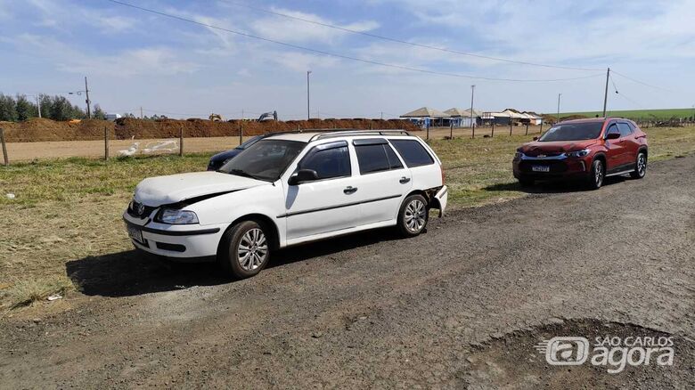 Obras causam engavetamentos e queda de moto na Rodovia Washington Luís, em Ibaté - Crédito: Maycon Maximino