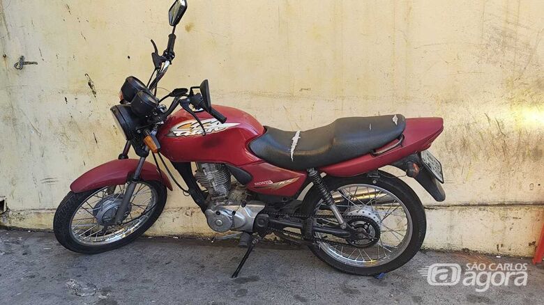 Motociclista fica ferida após ser fechada por carro na avenida Francisco Pereira Lopes - Crédito: Maycon Maximino